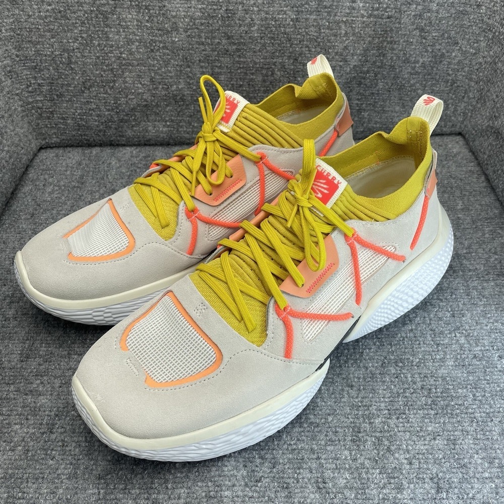 Under Armour Curry Flow Cozy Ivory Zeppelin Yellow Size Men's 15/Women's 16.5